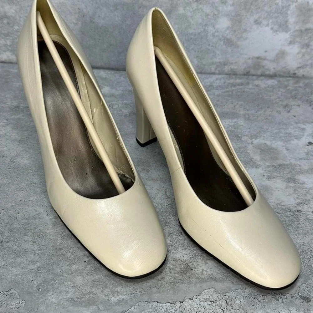 leather high heels‎ with a 3.5